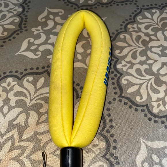 IPHONE X WATERPROOF CASE WITH FLOATING WRISTLET - Picture 3 of 3